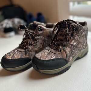 Kids Outdoor/Hiking Boots